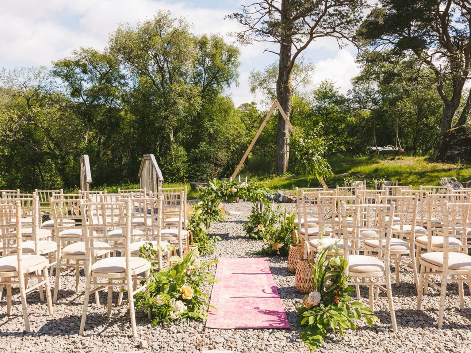 27 Small Weddings Ireland Venues (Intimate + Dreamy!)